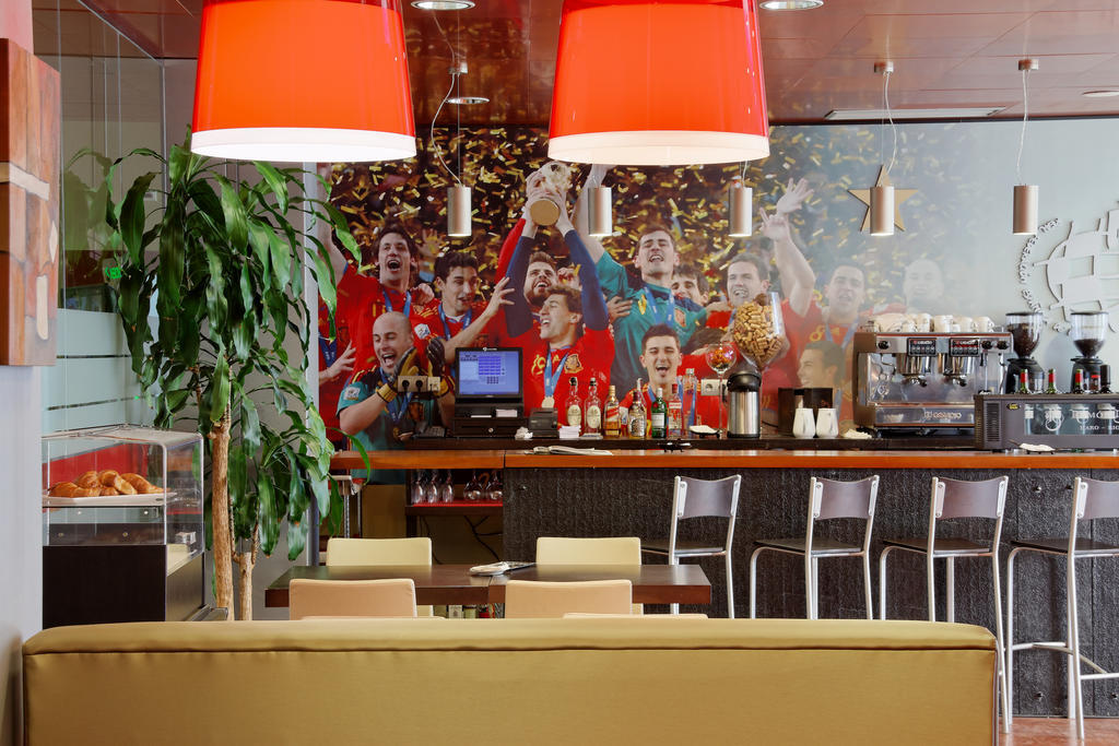Hotelsefutbol Las Rozas de Madrid Ngoại thất bức ảnh